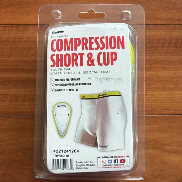 NWT Youth Compression Short/Cup - Picture 3 of 4